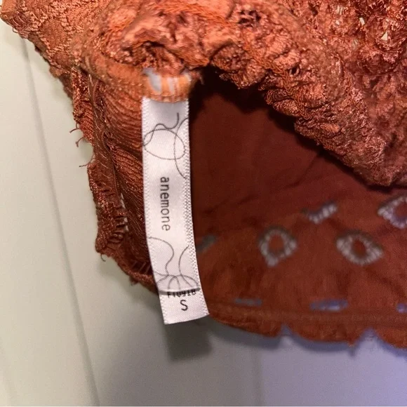Anemone Peach Lace Bralette - Picture 3 of 5
